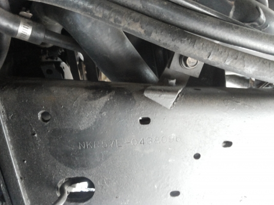 6ล้อดั้ม Izuzu NKR 110 แรงม้า ยาว 4 ม. 6ล้อดั้ม Izuzu NKR 110 แรงม้า ยาว 4 ม.