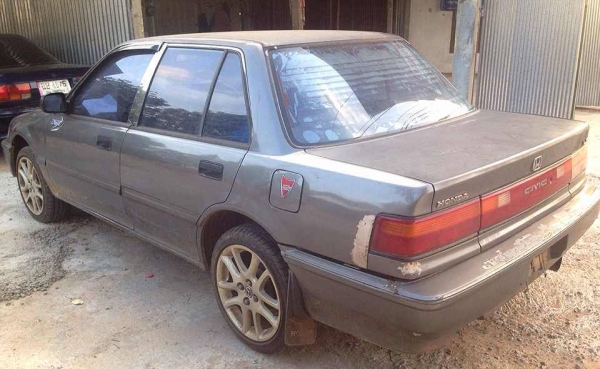 **45,000 บ.ต่อรอง**ขาย เก๋ง HONDA CIVIC 1.5LXโฉมท้ายแดงไฟท้ายสองชั้น เครื่องเดิมเกียร์เดิม ไม่เคยติดแก๊ส ยางสวย4เส้น ล้อแม็ก แอร์ เกียร์ธรรมดา สีสันพอใช้ ขายตามสภาพ รถใช้งานปกติทุกวัน เก็บสีสวยเลยครับ เอกสารครบ ราคาต่อรองได้เด้อพี่น้องครับ