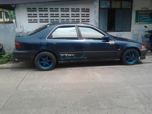 ขายhonda ชีวิค4ประตู่,d15bวีเทคmtหัวฉีด120000หรือใครมีบิกไบแลกได้