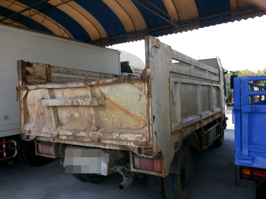 6ล้อดั้ม Izuzu NMR 130 แรงม้า รถห้าง ปี2010 6ล้อดั้ม Izuzu NMR 130 แรงม้า รถห้าง ปี2010