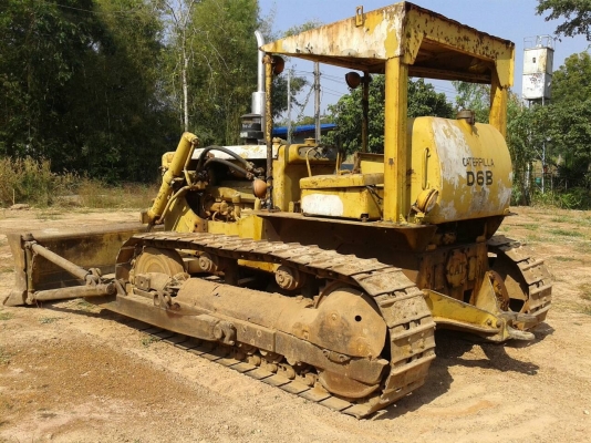 ขายรถแทรกเตอร์  CAT D6B ตีนไก่ เกียร์ตัด เอกสารอิมวอย รถพร้อมใช้