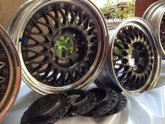 ขายล้อแต่ง Trooper 3 ชิ้น แท้ 6 รู Japan ....... สวยๆ เชิญครับ ขายล้อแต่ง Trooper 3 ชิ้น แท้ 6 รู Japan ....... สวยๆ เชิญครับ