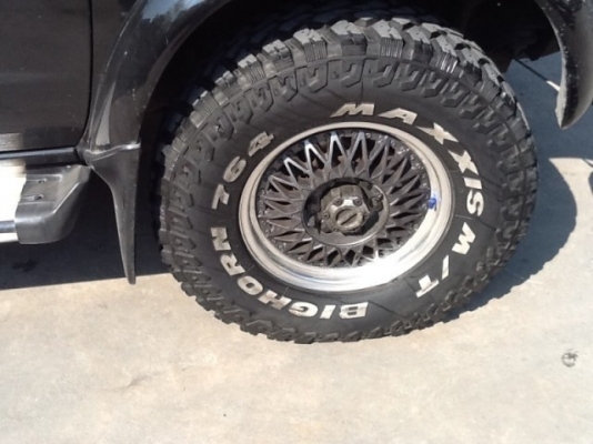 ขายล้อแต่ง Trooper 3 ชิ้น แท้ 6 รู Japan ....... สวยๆ เชิญครับ ขายล้อแต่ง Trooper 3 ชิ้น แท้ 6 รู Japan ....... สวยๆ เชิญครับ