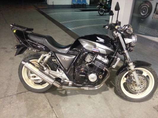 cb400 y.95-96 สภาพสวย เครื่องแน่นๆ เอหสาร inv. cb400 y.95-96 สภาพสวย เครื่องแน่นๆ เอหสาร inv.