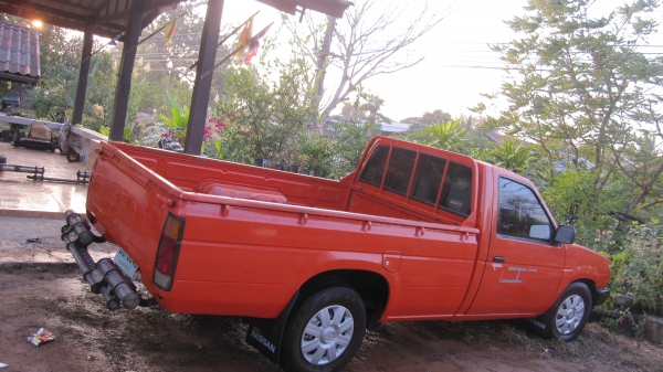 ขายกระบะนิสสันบิ๊กเอ็มฝาแดง ปี36 เครื่องแน่นไม่ไอไม่จากสภาพพร้อมใช้งานครับ ......รถเดิมๆทั้งคันครับสีเดิมบางๆมากไม่มีผุครัชชีสวยๆไม่มีตำหนิ รถคนแก่ใช้งานครับภาษีขาดกันยายน57+ทะเบียน+พร้อมชุดโอนครับ+แบตเตอร์รี่ใหม่ อยากให้มาลองขับดูก่อนเห็นสภาพจริงแล้วจะชอ