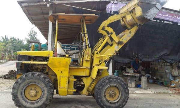 รถตัก WS3  สนใจติดต่อ 081 - 6079515