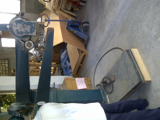 เครื่องยิงแม็กแพ็คกล่องกระดาษขนาดใหญ่(มี2 เครื่อง)