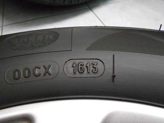 ขายล้อแม็ก Honda Brio Amaze ขอบ 14 พร้อมยางมิชลินปี 13/ เทิร์นได้-ใส่ฟรีค่ะ