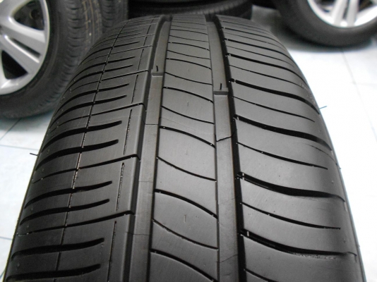 ขายล้อแม็ก Honda Brio Amaze ขอบ 14 พร้อมยางมิชลินปี 13/ เทิร์นได้-ใส่ฟรีค่ะ