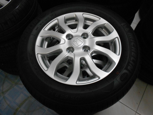 ขายล้อแม็ก Honda Brio Amaze ขอบ 14 พร้อมยางมิชลินปี 13/ เทิร์นได้-ใส่ฟรีค่ะ