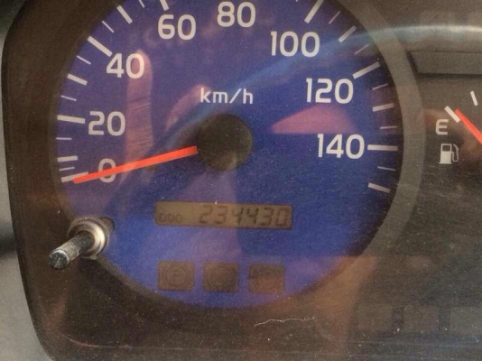 รถฮีโน่ 10 ล้อดั้ม 320 แรงม้า ปี 48  สนใจติดต่อ 081 - 6079515