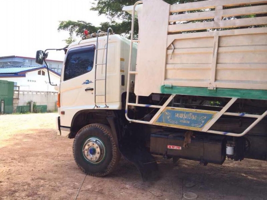 รถฮีโน่ 10 ล้อดั้ม 320 แรงม้า ปี 48  สนใจติดต่อ 081 - 6079515