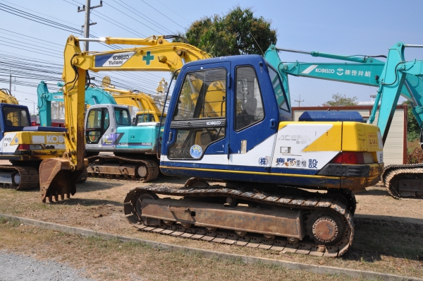 รถแบคโฮเก่าญี่ปุ่น Kobelco SK120-1