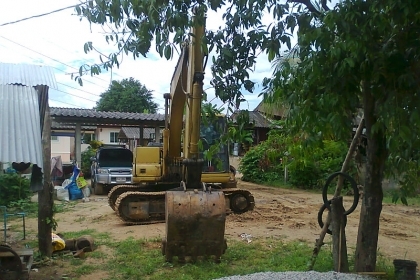 รถขุด KOMATSU PC120-6E โซ่ใหม่กับช่วงล่างสวยเต็ม มีทะเบียนครบ