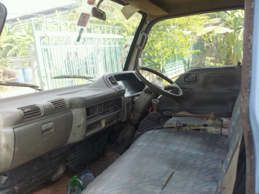 รถบรรทุก  ISUZU ปี 38 6 ล้อดัมพ์ ราคา 450,000 บ.