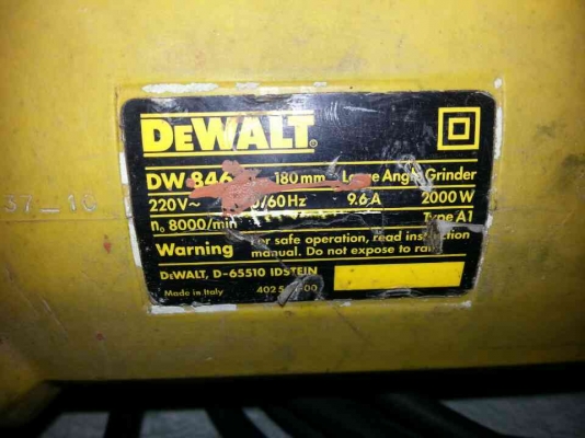ขายหินเจียขนาดใส่ใบ7นิ้วยี่ห้อDEWALT(2000W)