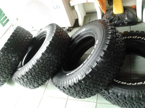 BF All 265/75/16 ปี11 สวยๆ 1 ชุด BF All 265/75/16 ปี11 สวยๆ 1 ชุด