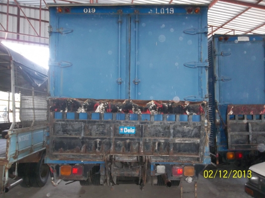 ขาย nissan 6 ล้อ มีตู้พร้อมลิฟท์ 165 แรง มี 2 คันให้เลือก