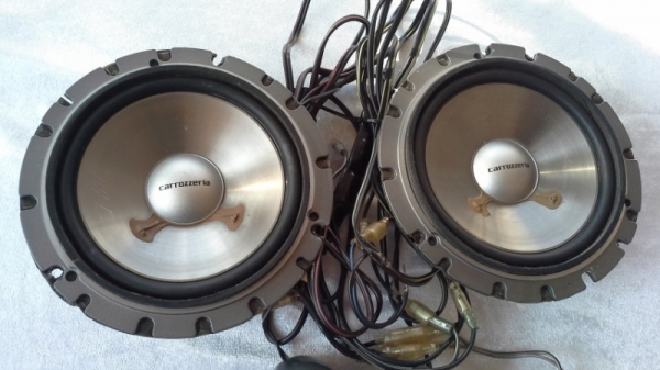 Pioneer ลำโพงกลาง 6.5" พร้อมทวิสเตอร์ มี Capa Pioneer ลำโพงกลาง 6.5" พร้อมทวิสเตอร์ มี Capa