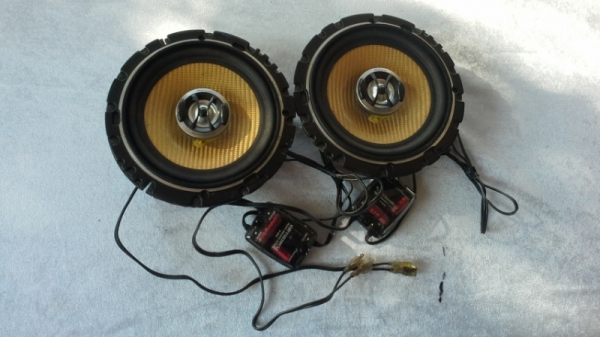 Pioneer แกนร่วมสองทางขนาด 6" พร้อม Network