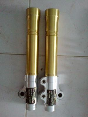 ขายโช๊คหน้าสภาพดีของ POSH ของแท้