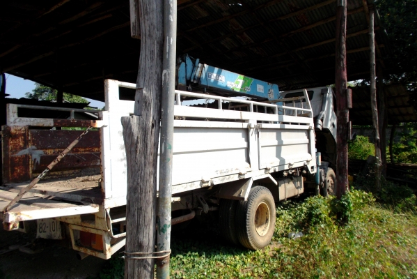 ขายด่วนรถ6ล้อDIติดเครน2.5ตันชุปเปอร์แชดท้องV4ปอก5ชัก