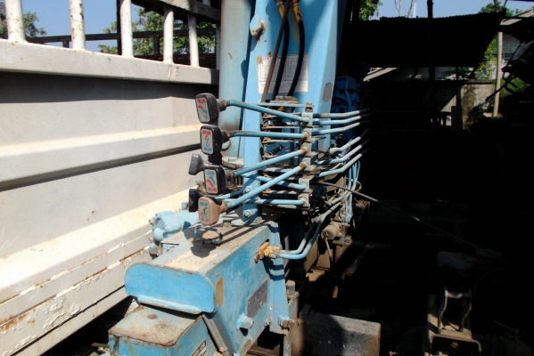 ขายด่วนรถ6ล้อDIติดเครน2.5ตันชุปเปอร์แชดท้องV4ปอก5ชัก