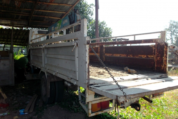 ขายด่วนรถ6ล้อDIติดเครน2.5ตันชุปเปอร์แชดท้องV4ปอก5ชัก