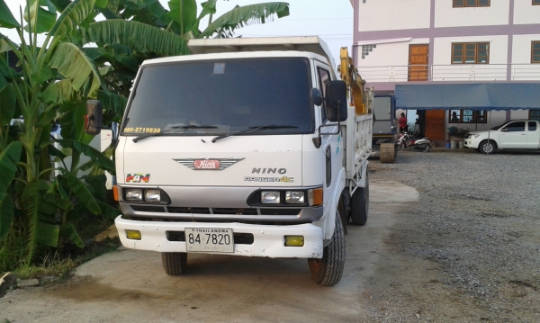 ขายรด   6:  ล้อ  hino   fc  141    เคื่อง  150   แรง