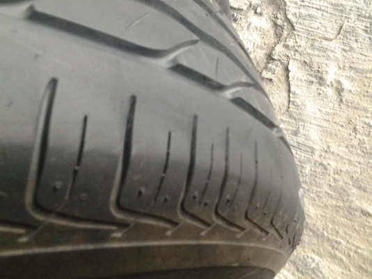 ยาง บริสโตน 195/65/15 ปี 12