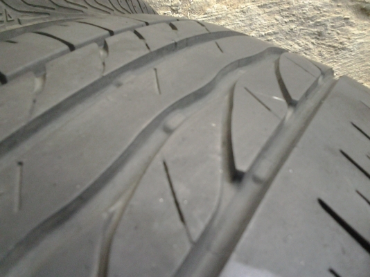 ยาง บริสโตน 195/65/15 ปี 12