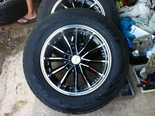 ขายล้อmagขอบ18พร้อมใช้ลดราคา10000บาท