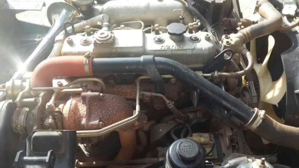 รถอีซูซุ 6 ล้อดั้ม NKR 100 แรงม้า ปี 50.  สนใจติดต่อ 081 - 6079515