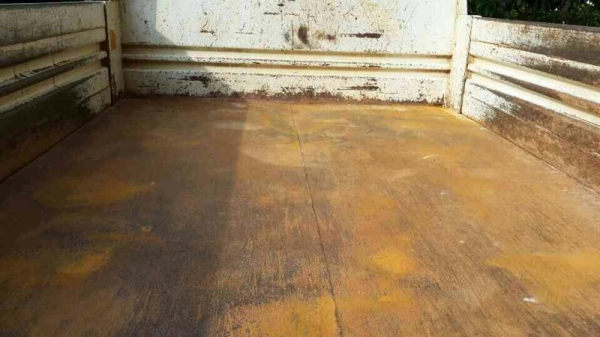 รถอีซูซุ 6 ล้อดั้ม NKR 100 แรงม้า ปี 50.  สนใจติดต่อ 081 - 6079515