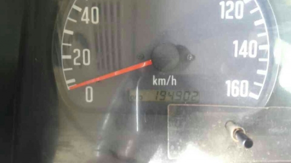 รถอีซูซุ 6 ล้อดั้ม NKR 100 แรงม้า ปี 50.  สนใจติดต่อ 081 - 6079515