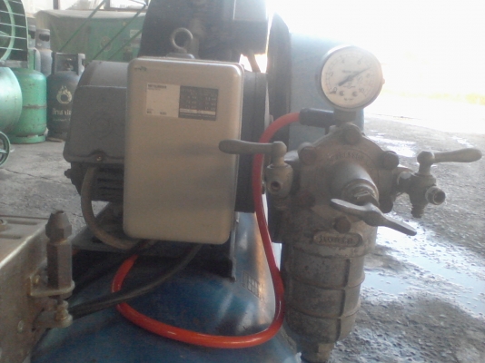 ขายปั๊มลมนำเข้าจากญี่ปุ่น ของIWATAพร้อมใช้งานได้เลย ขายปั๊มลมนำเข้าจากญี่ปุ่น ของIWATAพร้อมใช้งานได้เลย