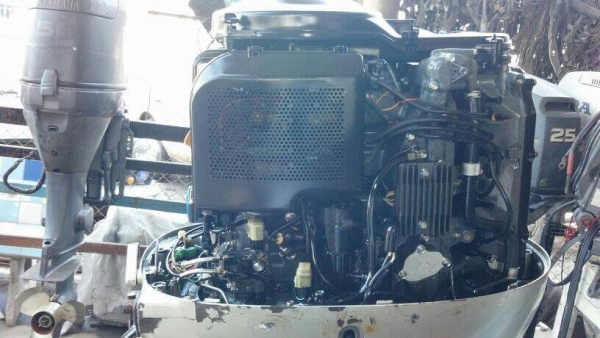 ขายเครื่องญี่ปุ่น HONDA 75 แรง 4 จังหวะ สตาร์ทไฟฟ้า ทริมไฟฟ้า