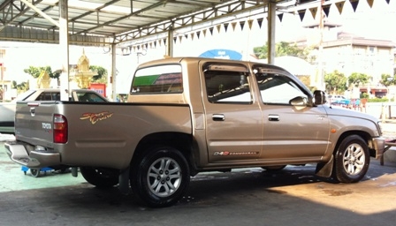 *ปรับราคา265,000* TOYOTA D4D 2.5E Limited 4 ประตู Sport Cruiser 2WD เกียร์ MT รุ่นพิเศษ ปี 2003