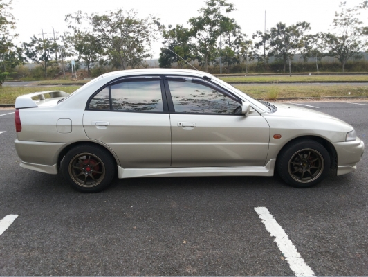 ขายท้ายเบนซ์ ck2 1.5+lpg หัวฉีดแต่ง evo4 สวยมากๆครับ