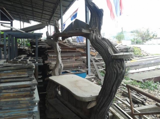 บาร์ ร้านเหล้า ไม้ประดู่