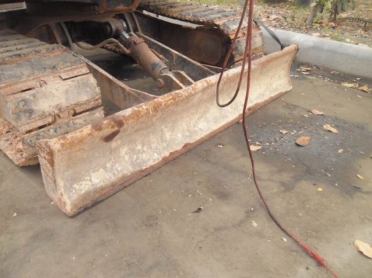 ขายHITACHI....รุ่นEX40U...ราคาคันละ..140.000....โทร081-5667535