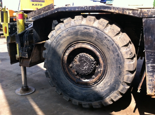 ขายรถเครน 25ตัน 4ล้อใหญ่ ยี่ห้อKATO SR250-H-V เอกสารอินวอย