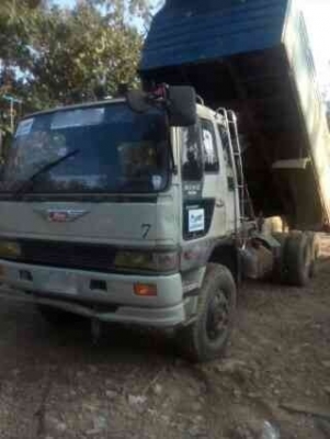 ขายรถบรรทุกสิบล้อดั๊มพ์ HINO 3M เครื่องเดิม เกียร์เดิม 240แรง 2 เพลา ทะเบียนพร้อม