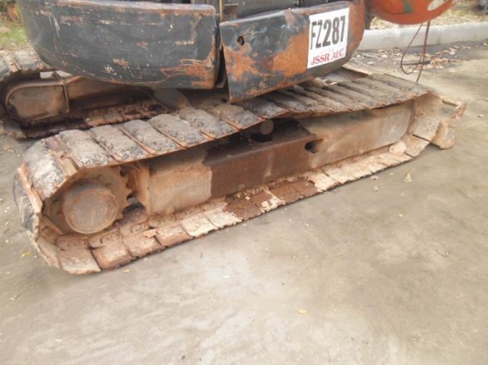 ขายรถขุด...รถแม็คโคร..HITACHA--EX40U....ราคาคันละ140.000.....081-5667535