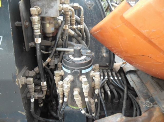 ขายรถขุด...รถแม็คโคร..HITACHA--EX40U....ราคาคันละ140.000.....081-5667535