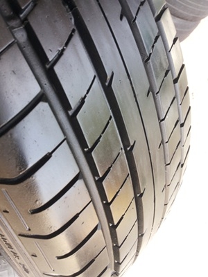 ขายยาง185/55/15 ปี 11/3เส้นปี10/1เส้น DUNLOP SP230 1 ชุด