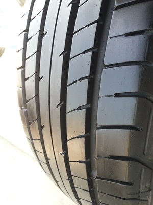 ขายยาง185/55/15 ปี 11/3เส้นปี10/1เส้น DUNLOP SP230 1 ชุด