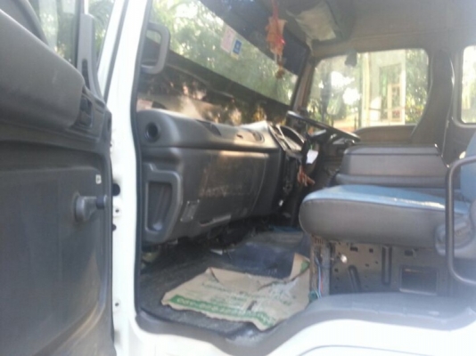 รถอีซูซุ 10 ล้อดั้ม FVM 200 แรงม้า ปี 50   (  1,470,000  บาท. !!  )  สนใจติดต่อ 081 - 6079515