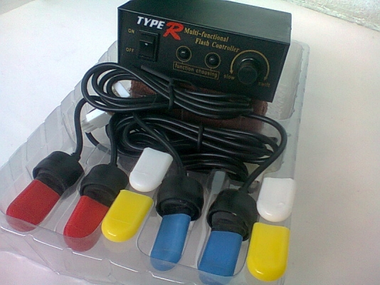 ไฟแฟลชรถยนต์ 2 - 4 จุด