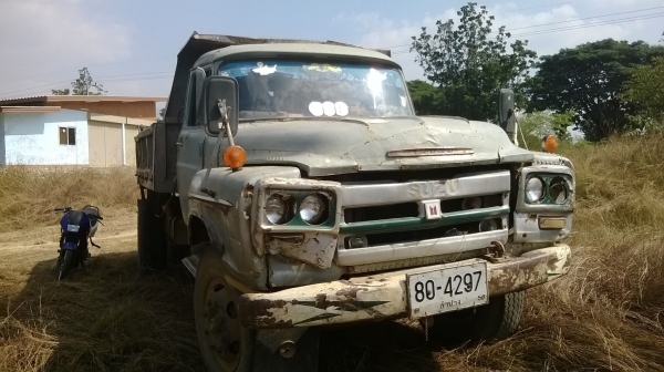 ขายรถ 6 ล้อดั้มหน้ายาว